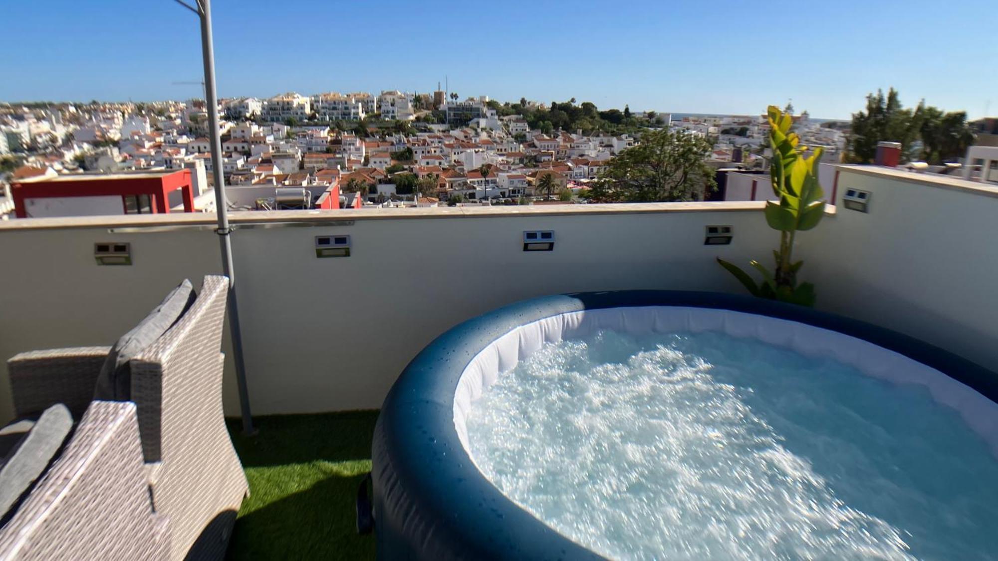 Apartment Beta - 2 Bedrooms, Private Rooftop Patio With Hot Tub, Bbq And View Ferragudo  Zewnętrze zdjęcie
